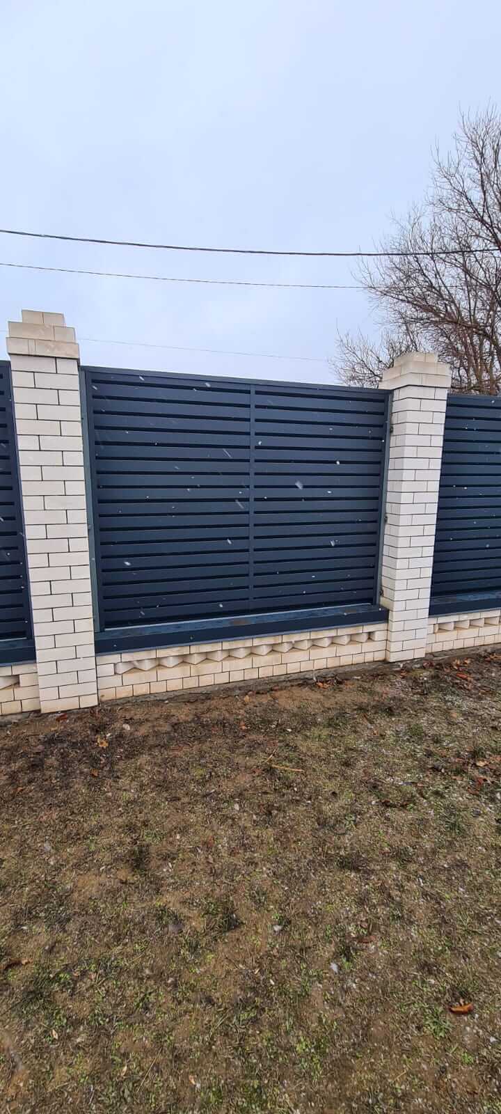 Забор-жалюзи из ламелей Хай-Тек 23м RAL7024/7024 Серый Графит двусторонний МАТТЕ фото 1 в Липецке