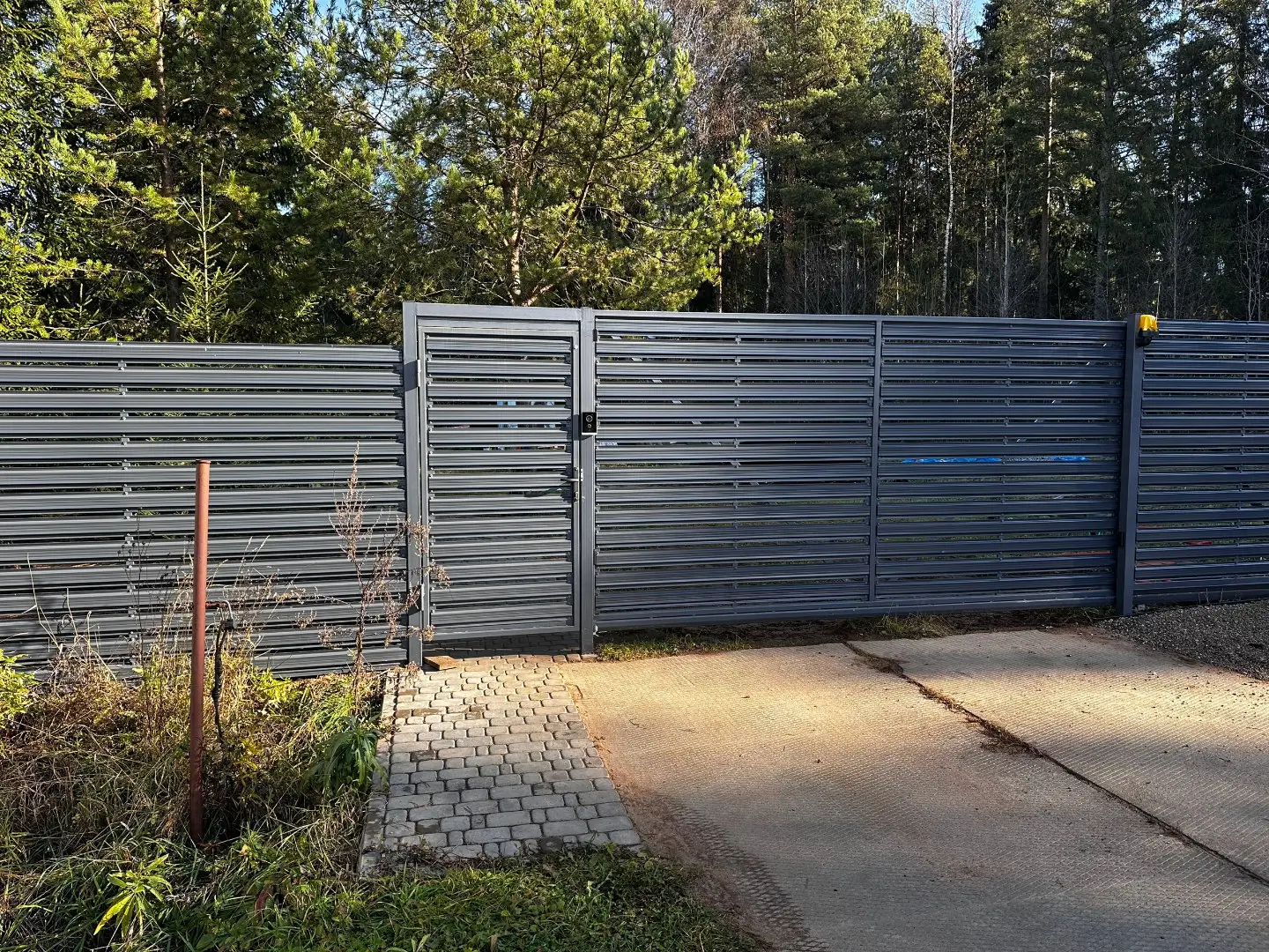 Забор-ранчо из евроштакетника 10м RAL7024 Серый Графит в Липецке