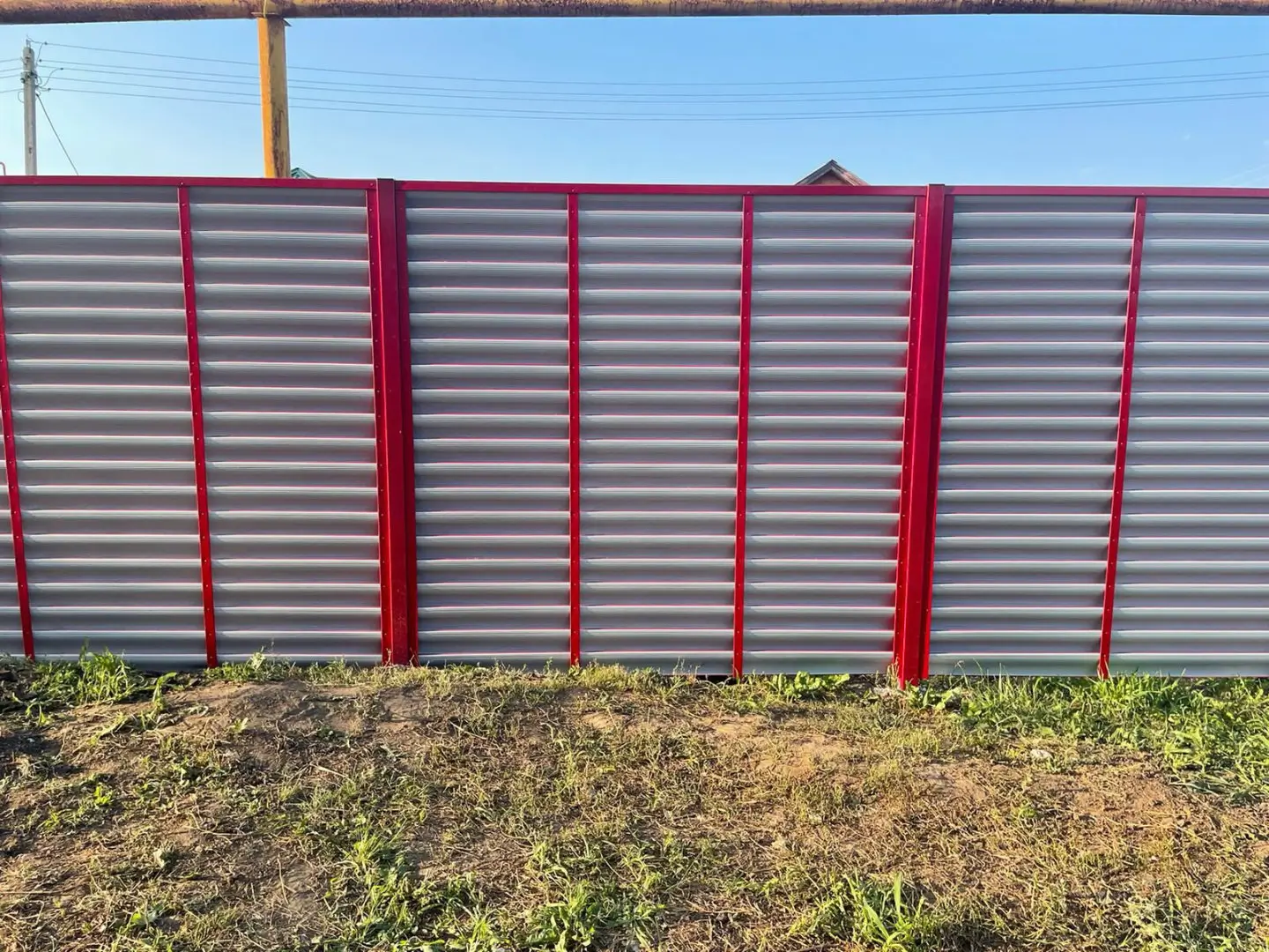 Забор-жалюзи из ламелей Еврожалюзи 24м RAL3003 Рубин фото 5 в Липецке